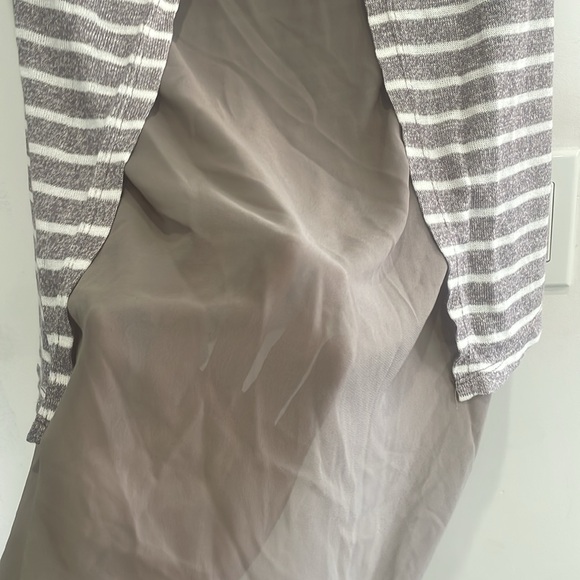 NWOT: : Elegant Short Sleeve Blouse - Picture 11 of 14